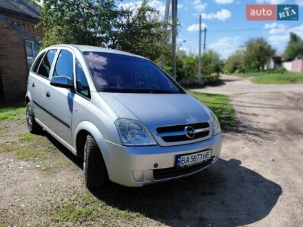 Сірий Опель Меріва, об'ємом двигуна 1.7 л та пробігом 231 тис. км за 4000 $, фото 1 на Automoto.ua