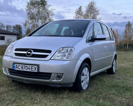 Серый Опель Мерива, объемом двигателя 1.7 л и пробегом 304 тыс. км за 5000 $, фото 1 на Automoto.ua