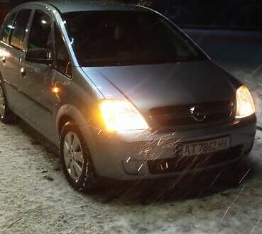 Сірий Опель Меріва, об'ємом двигуна 1.6 л та пробігом 156 тис. км за 3000 $, фото 1 на Automoto.ua