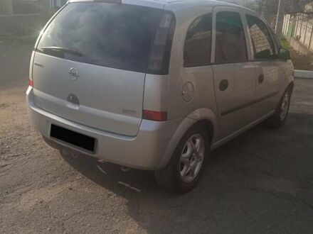 Серый Опель Мерива, объемом двигателя 1.6 л и пробегом 215 тыс. км за 3600 $, фото 1 на Automoto.ua