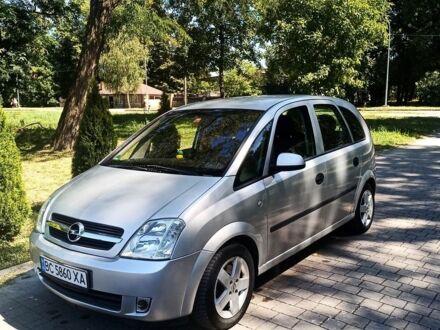 Сірий Опель Меріва, об'ємом двигуна 1.6 л та пробігом 165 тис. км за 3700 $, фото 1 на Automoto.ua