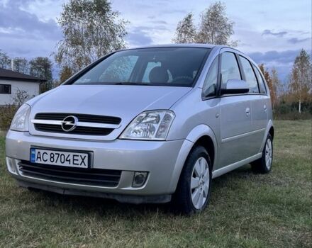 Серый Опель Мерива, объемом двигателя 1.7 л и пробегом 304 тыс. км за 5000 $, фото 1 на Automoto.ua