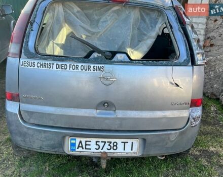 Серый Опель Мерива, объемом двигателя 1.69 л и пробегом 350 тыс. км за 1358 $, фото 1 на Automoto.ua