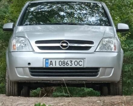 Сірий Опель Меріва, об'ємом двигуна 1.7 л та пробігом 260 тис. км за 3899 $, фото 1 на Automoto.ua