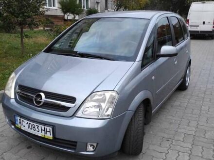 Сірий Опель Меріва, об'ємом двигуна 1.36 л та пробігом 243 тис. км за 4200 $, фото 1 на Automoto.ua