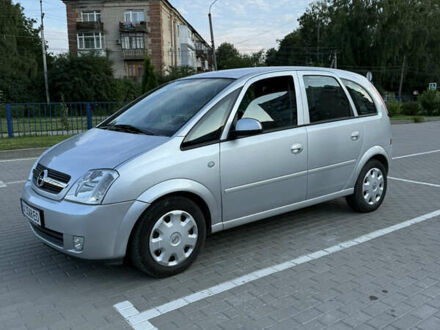 Серый Опель Мерива, объемом двигателя 1.6 л и пробегом 159 тыс. км за 4950 $, фото 1 на Automoto.ua