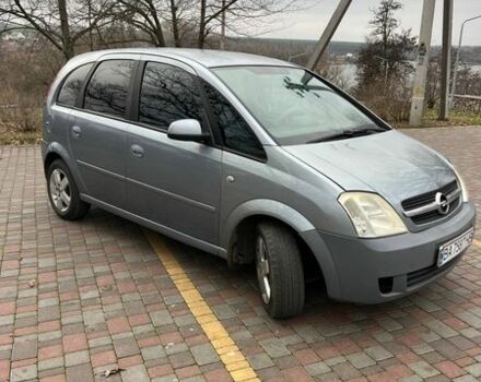 Сірий Опель Меріва, об'ємом двигуна 1.6 л та пробігом 250 тис. км за 3900 $, фото 1 на Automoto.ua