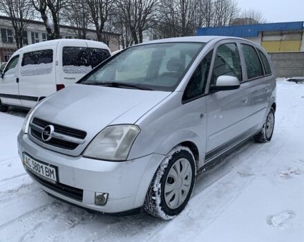 Серый Опель Мерива, объемом двигателя 1.4 л и пробегом 192 тыс. км за 3250 $, фото 1 на Automoto.ua
