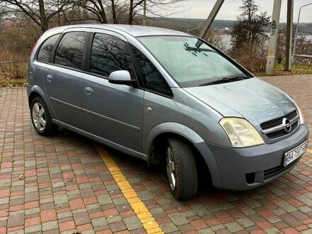 Серый Опель Мерива, объемом двигателя 1.6 л и пробегом 250 тыс. км за 4700 $, фото 1 на Automoto.ua
