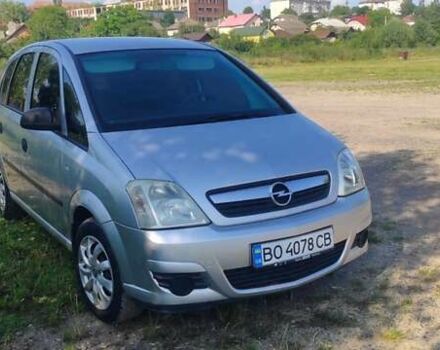 Сірий Опель Меріва, об'ємом двигуна 1.6 л та пробігом 129 тис. км за 3800 $, фото 1 на Automoto.ua