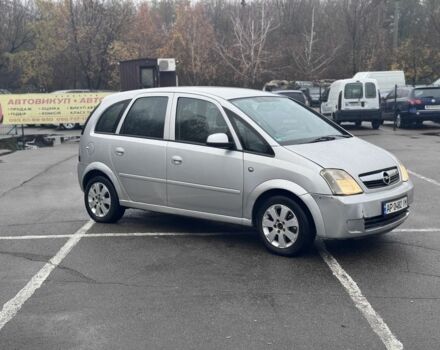 Серый Опель Мерива, объемом двигателя 1.7 л и пробегом 254 тыс. км за 3500 $, фото 1 на Automoto.ua