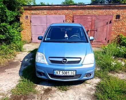 Сірий Опель Меріва, об'ємом двигуна 1.4 л та пробігом 185 тис. км за 3700 $, фото 1 на Automoto.ua