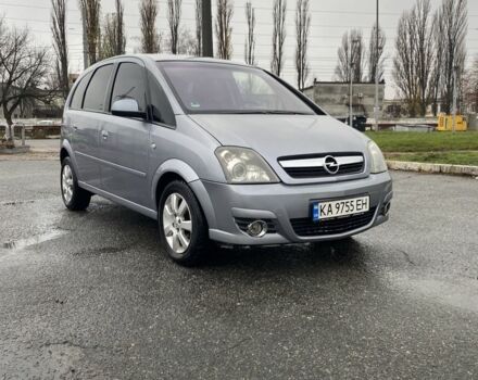 Серый Опель Мерива, объемом двигателя 1.8 л и пробегом 210 тыс. км за 3800 $, фото 1 на Automoto.ua