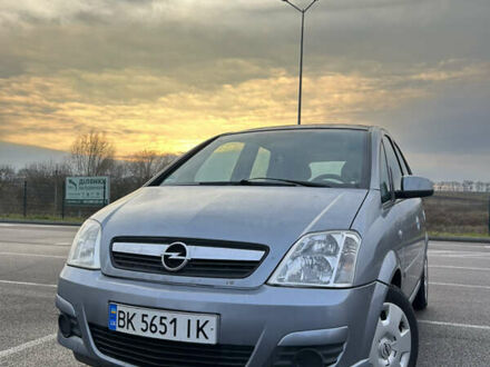 Серый Опель Мерива, объемом двигателя 1.6 л и пробегом 205 тыс. км за 4199 $, фото 1 на Automoto.ua