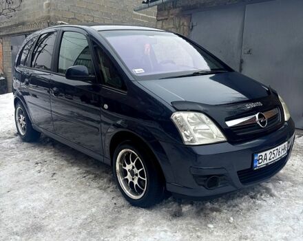 Серый Опель Мерива, объемом двигателя 1.6 л и пробегом 21400 тыс. км за 4100 $, фото 1 на Automoto.ua