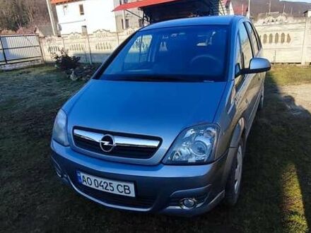 Сірий Опель Меріва, об'ємом двигуна 1.8 л та пробігом 194 тис. км за 4000 $, фото 1 на Automoto.ua