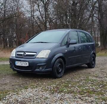 Сірий Опель Меріва, об'ємом двигуна 1.4 л та пробігом 220 тис. км за 3800 $, фото 1 на Automoto.ua