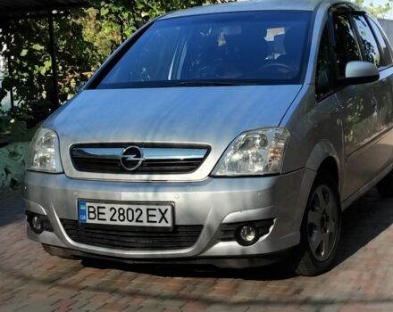 Сірий Опель Меріва, об'ємом двигуна 1.7 л та пробігом 200 тис. км за 4000 $, фото 1 на Automoto.ua