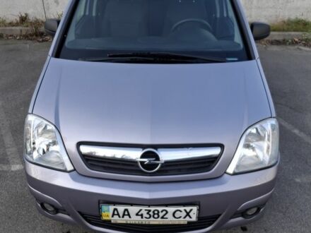 Серый Опель Мерива, объемом двигателя 1.6 л и пробегом 156 тыс. км за 5700 $, фото 1 на Automoto.ua