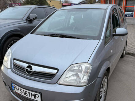 Серый Опель Мерива, объемом двигателя 1.6 л и пробегом 223 тыс. км за 3800 $, фото 1 на Automoto.ua