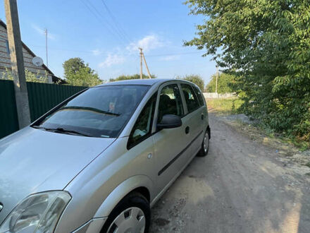 Сірий Опель Меріва, об'ємом двигуна 1.36 л та пробігом 294 тис. км за 4300 $, фото 1 на Automoto.ua