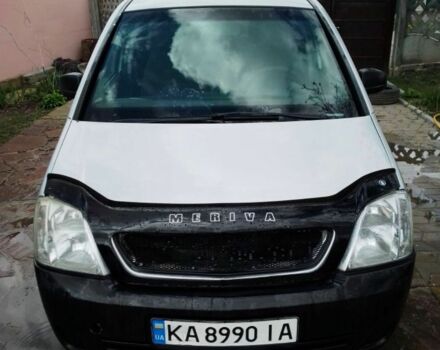 Серый Опель Мерива, объемом двигателя 1.6 л и пробегом 204 тыс. км за 2500 $, фото 1 на Automoto.ua