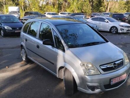 Сірий Опель Меріва, об'ємом двигуна 1.4 л та пробігом 206 тис. км за 4500 $, фото 1 на Automoto.ua