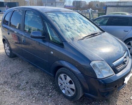 Серый Опель Мерива, объемом двигателя 0 л и пробегом 270 тыс. км за 2257 $, фото 1 на Automoto.ua