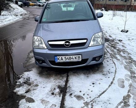 Серый Опель Мерива, объемом двигателя 1.6 л и пробегом 20700 тыс. км за 3600 $, фото 1 на Automoto.ua