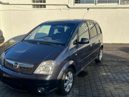 Серый Опель Мерива, объемом двигателя 0 л и пробегом 263 тыс. км за 5100 $, фото 1 на Automoto.ua
