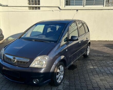 Серый Опель Мерива, объемом двигателя 0 л и пробегом 263 тыс. км за 5100 $, фото 1 на Automoto.ua