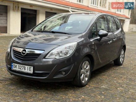 Серый Опель Мерива, объемом двигателя 1.36 л и пробегом 244 тыс. км за 5900 $, фото 1 на Automoto.ua