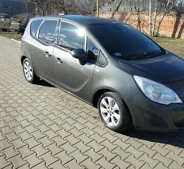 Опель Мерива 2010 в Коломые на Automoto.ua Серый Опель Мерива, объемом двигателя 1.25 л и пробегом 250 тыс. км за 6000 $, фото 1 на Automoto.ua
