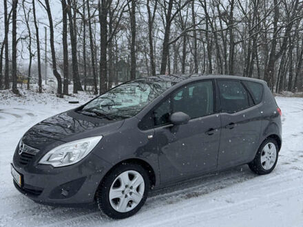 Сірий Опель Меріва, об'ємом двигуна 1.4 л та пробігом 203 тис. км за 6800 $, фото 1 на Automoto.ua