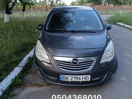 Серый Опель Мерива, объемом двигателя 1.25 л и пробегом 325 тыс. км за 5100 $, фото 1 на Automoto.ua