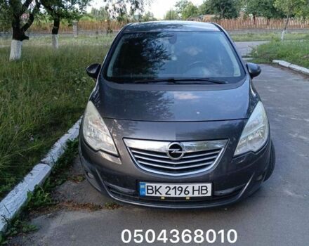 Серый Опель Мерива, объемом двигателя 1.25 л и пробегом 325 тыс. км за 5300 $, фото 1 на Automoto.ua