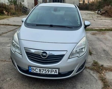 Серый Опель Мерива, объемом двигателя 1.69 л и пробегом 198 тыс. км за 7200 $, фото 1 на Automoto.ua