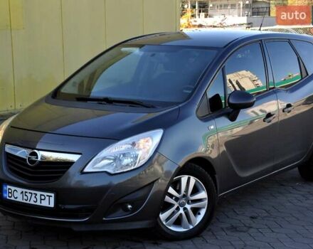 Серый Опель Мерива, объемом двигателя 1.69 л и пробегом 197 тыс. км за 6200 $, фото 1 на Automoto.ua