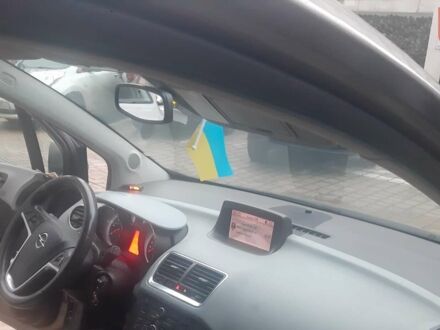 Сірий Опель Меріва, об'ємом двигуна 1.7 л та пробігом 210 тис. км за 6650 $, фото 1 на Automoto.ua