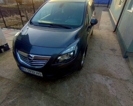 Сірий Опель Меріва, об'ємом двигуна 1.7 л та пробігом 248 тис. км за 7000 $, фото 1 на Automoto.ua