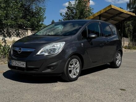 Серый Опель Мерива, объемом двигателя 1.69 л и пробегом 188 тыс. км за 7300 $, фото 1 на Automoto.ua