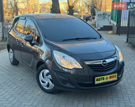 Сірий Опель Меріва, об'ємом двигуна 1.36 л та пробігом 150 тис. км за 7299 $, фото 1 на Automoto.ua