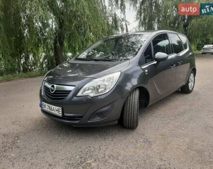 Серый Опель Мерива, объемом двигателя 1.36 л и пробегом 169 тыс. км за 8400 $, фото 1 на Automoto.ua