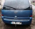 Синий Опель Мерива, объемом двигателя 1.6 л и пробегом 320 тыс. км за 3500 $, фото 2 на Automoto.ua