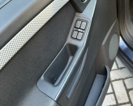 Опель Меріва 2009 у Луцьку на Automoto.ua Синій Опель Меріва, об'ємом двигуна 1.8 л та пробігом 238 тис. км за 4500 $, фото 10 на Automoto.ua