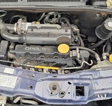 Синий Опель Мерива, объемом двигателя 1.6 л и пробегом 188 тыс. км за 4000 $, фото 13 на Automoto.ua