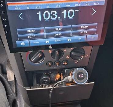 Синий Опель Мерива, объемом двигателя 1.6 л и пробегом 188 тыс. км за 4000 $, фото 12 на Automoto.ua