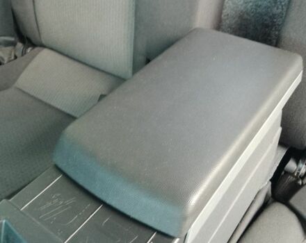 Синий Опель Мерива, объемом двигателя 1.6 л и пробегом 289 тыс. км за 3777 $, фото 15 на Automoto.ua