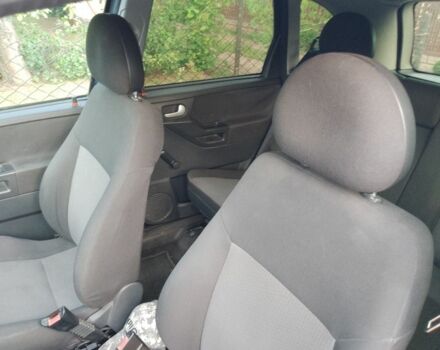 Синий Опель Мерива, объемом двигателя 1.6 л и пробегом 289 тыс. км за 3777 $, фото 9 на Automoto.ua