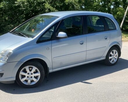 Синий Опель Мерива, объемом двигателя 1.6 л и пробегом 257 тыс. км за 4800 $, фото 1 на Automoto.ua